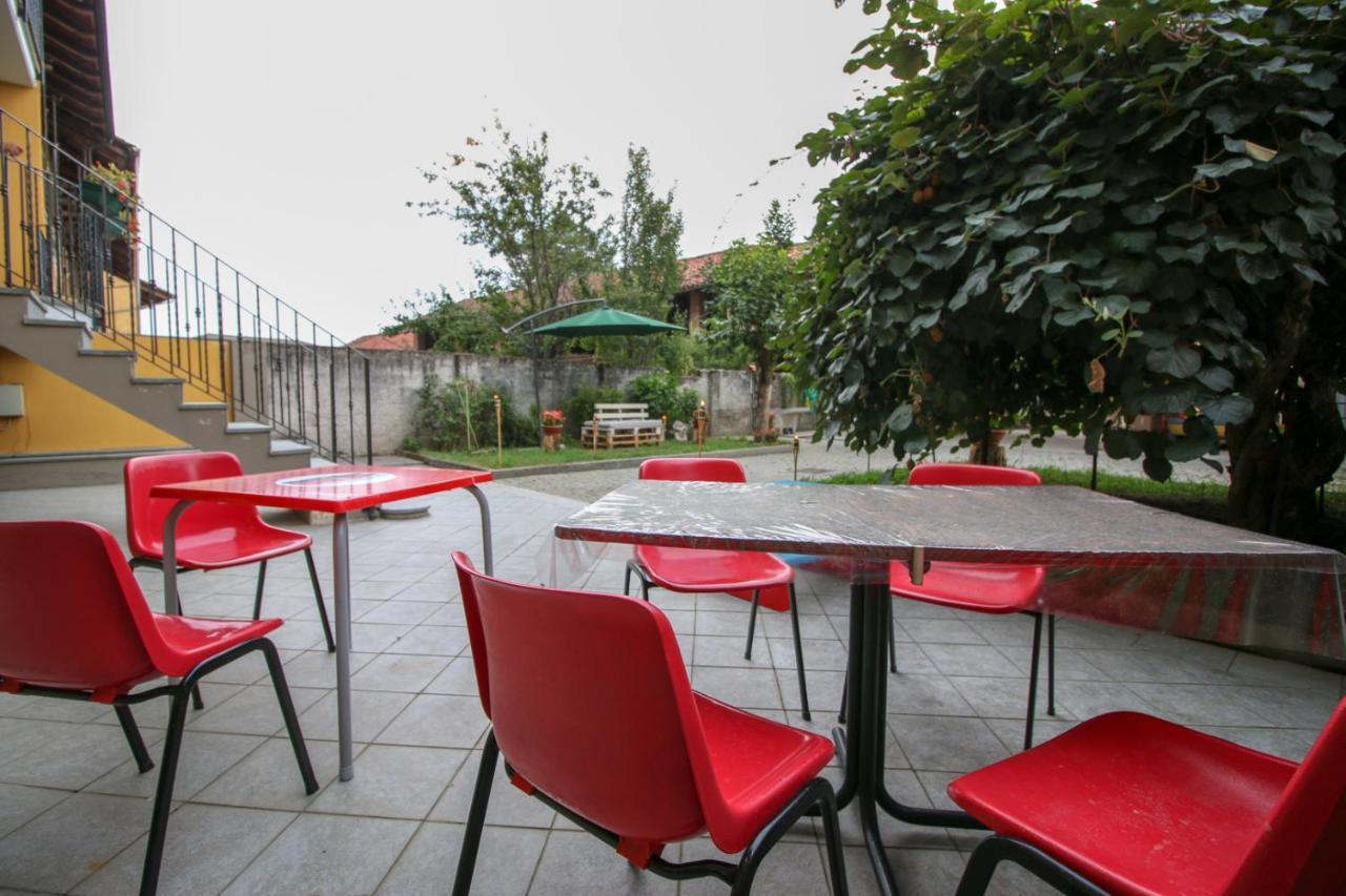 Spighe Paglia E Girasole Panzió Candia Canavese Kültér fotó