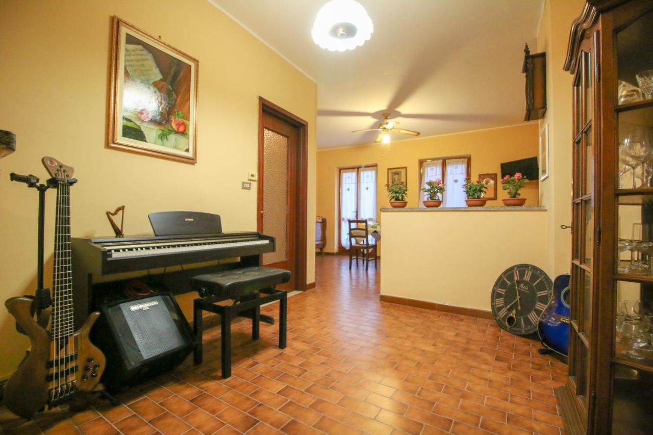 Spighe Paglia E Girasole Panzió Candia Canavese Kültér fotó