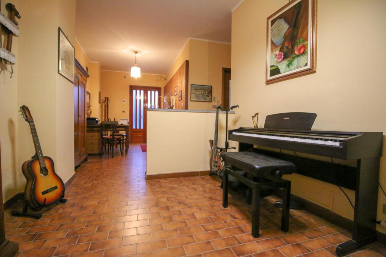 Spighe Paglia E Girasole Panzió Candia Canavese Kültér fotó