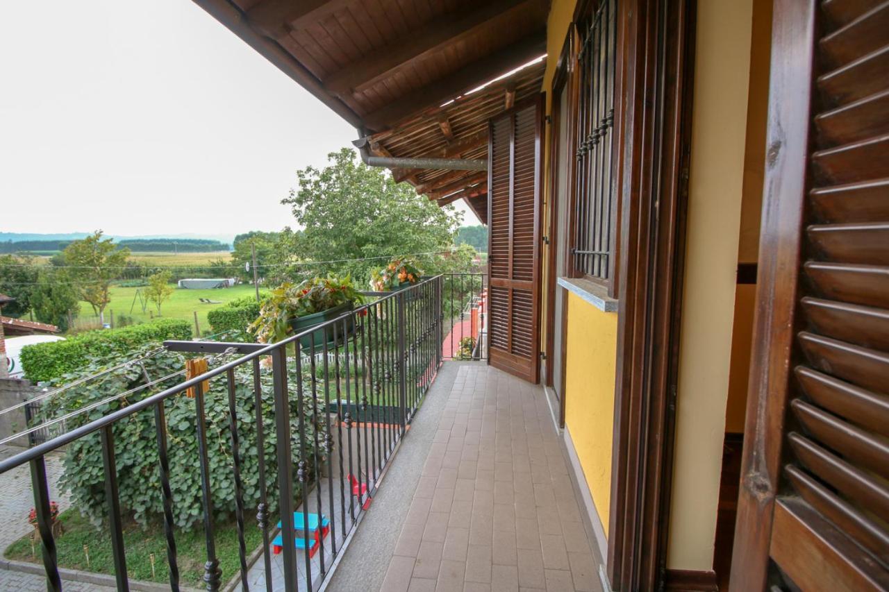 Spighe Paglia E Girasole Panzió Candia Canavese Kültér fotó