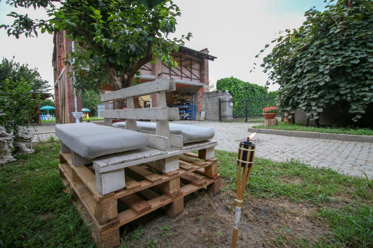 Spighe Paglia E Girasole Panzió Candia Canavese Kültér fotó